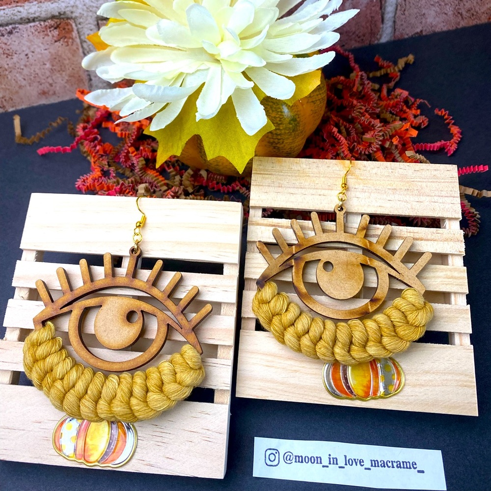 Handmade macrame earrings